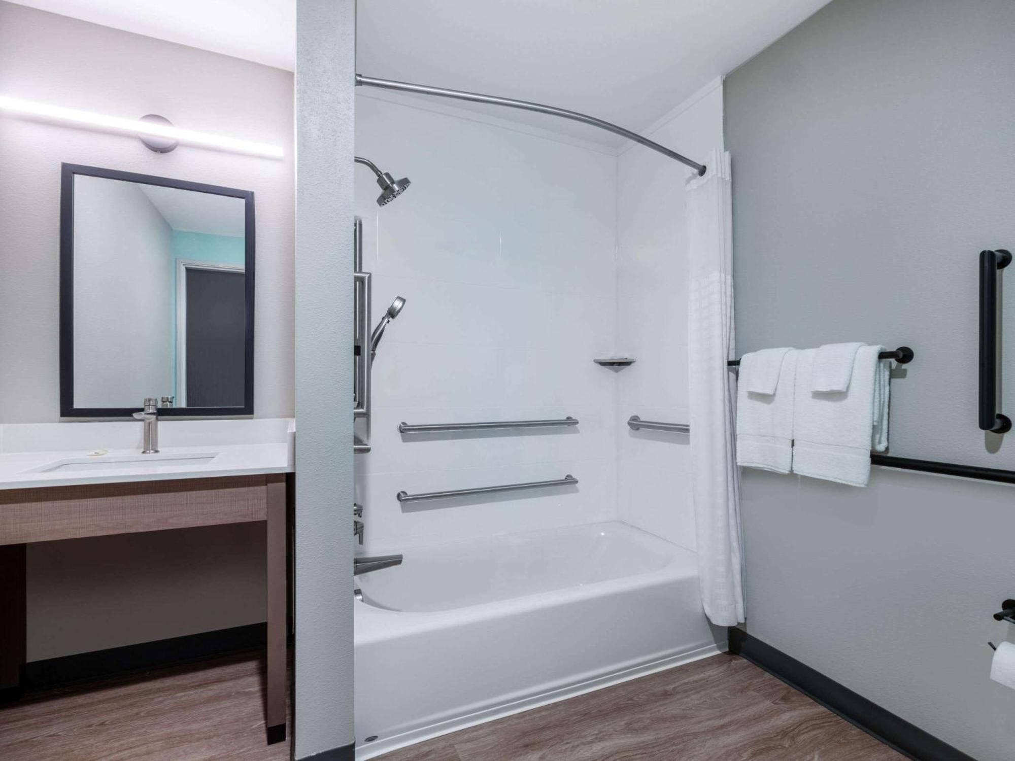 Echo Suites Extended Stay By Wyndham Indianapolis Ameriplex 外观 照片